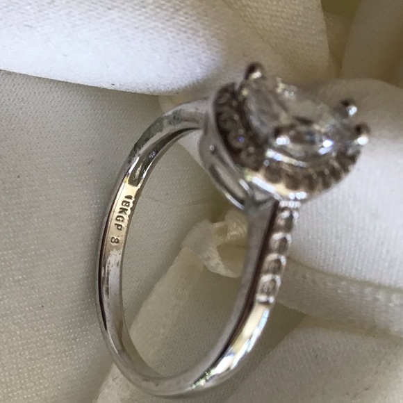 18k white Gold Plated Stamped Teardrop CZ Ring - Picture 8 of 8